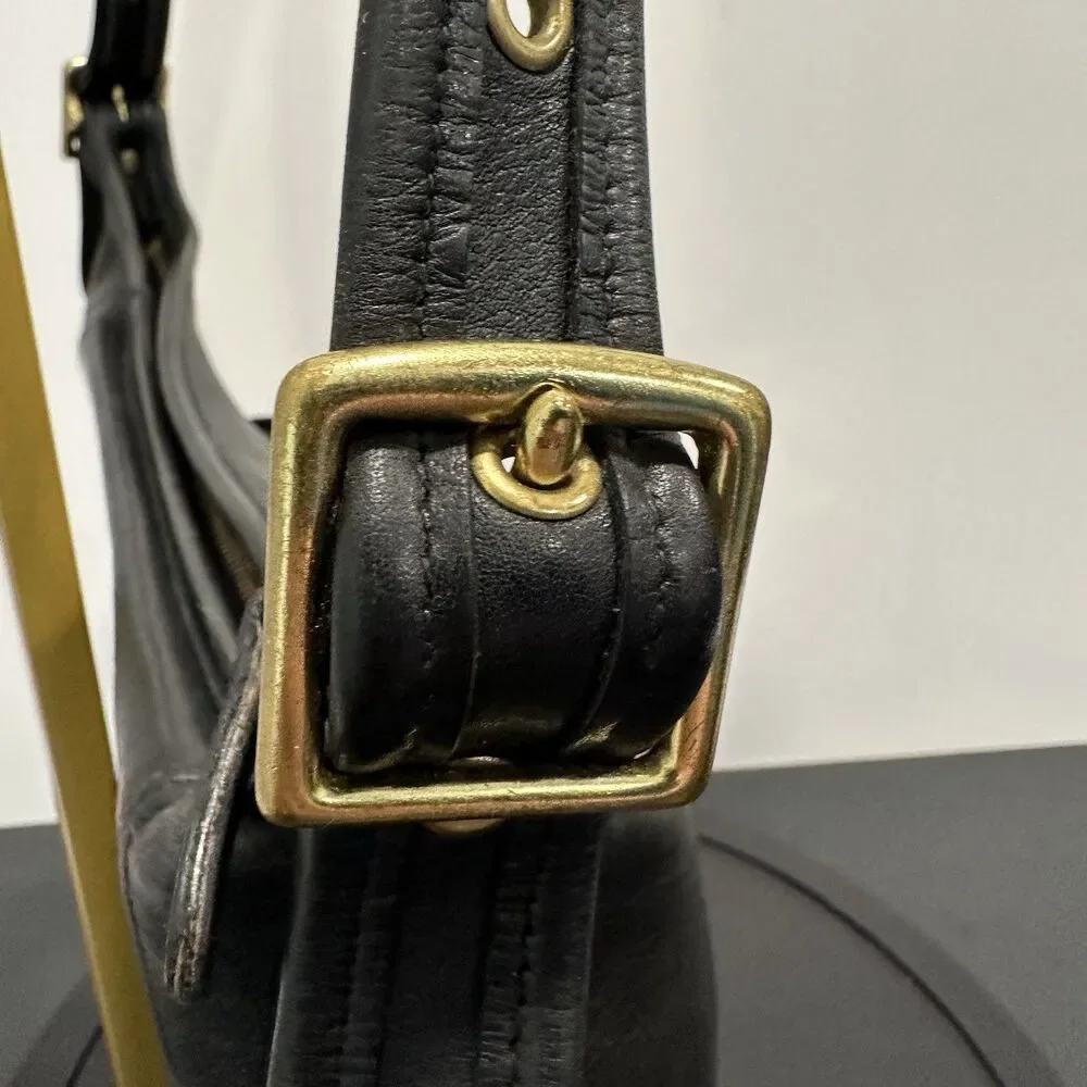 Vintage Coach Black Leather Slim Duffle Sac Shoulder Bag Hobo 9060 Legacy USA